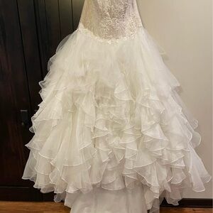 Oleg Cassini White Lace and Tulle Wedding Dress